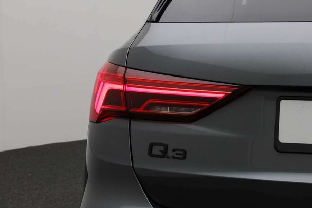 Audi Q3 45 TFSIe 180 kW image number 14