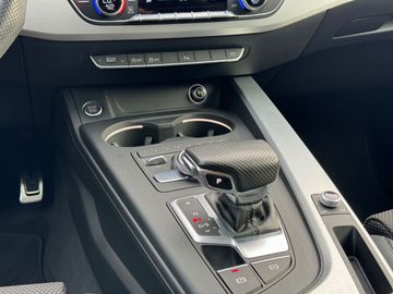 Car image 36