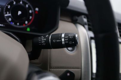 Car image 36