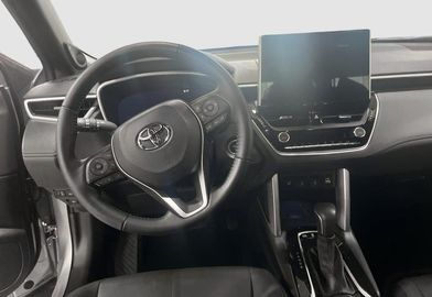 Car image 12