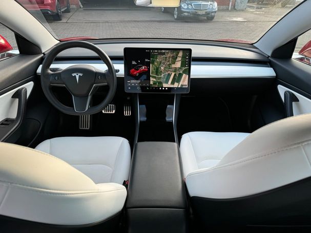 Tesla Model 3 Plus 239 kW image number 8