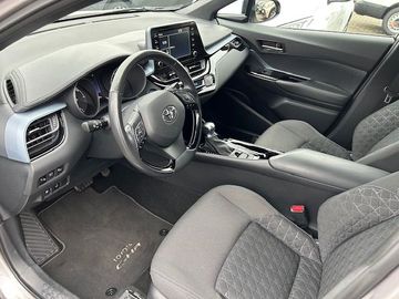 Car image 10