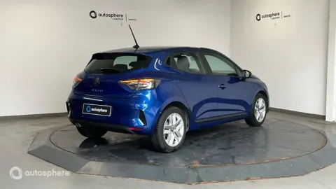 Car image 2