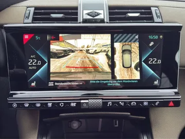 Car image 28
