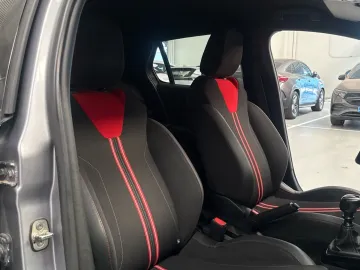 Car image 24