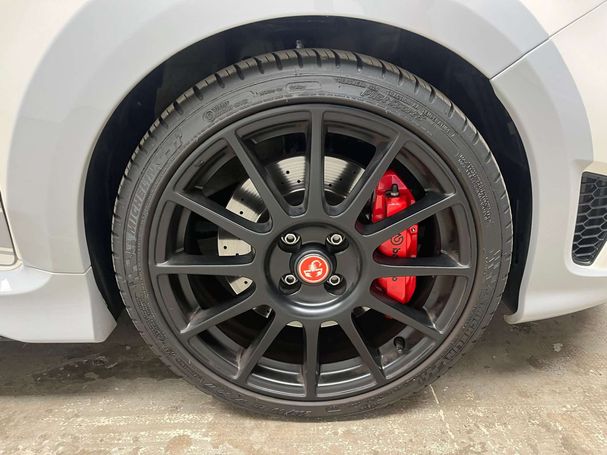 Abarth 595 Competizione 1.4 T-Jet 180 132 kW image number 4