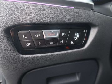 Car image 33