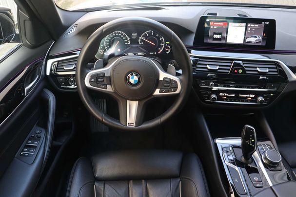 BMW 520i Touring Sport Line 135 kW image number 18