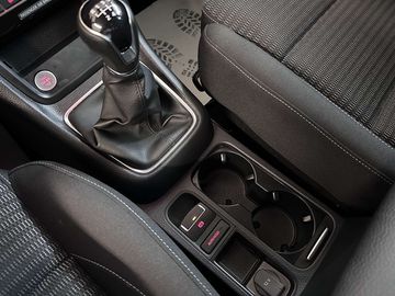 Car image 31