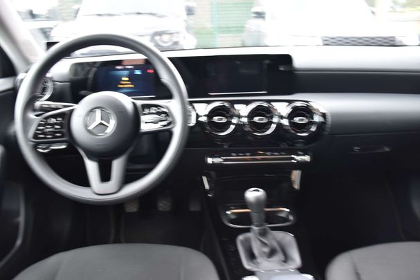 Mercedes-Benz A 160 80 kW image number 23