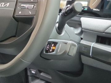 Car image 35