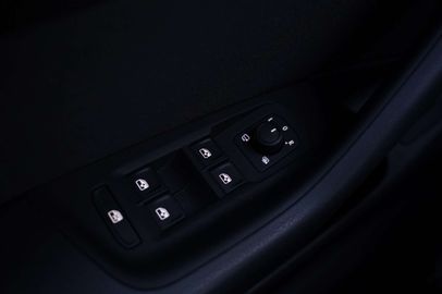 Car image 41