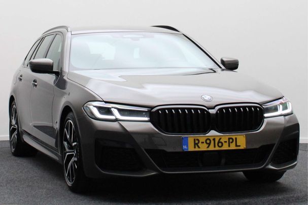 BMW 520i Touring 135 kW image number 25