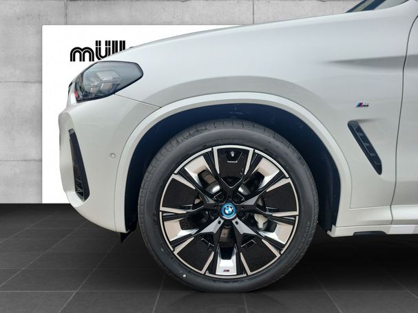 BMW iX3 Impressive 210 kW image number 9