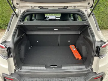 Car image 28