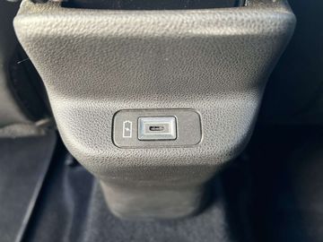 Car image 33