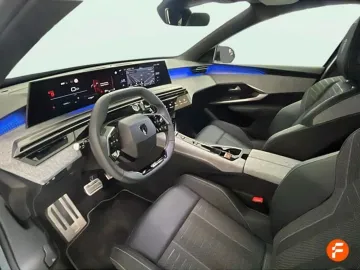 Car image 32