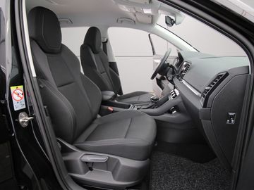 Car image 23