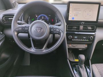 Car image 12