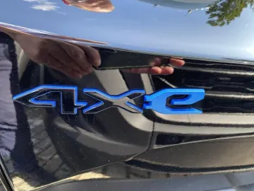 Car image 42