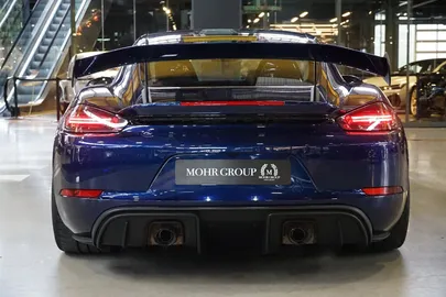 Car image 5