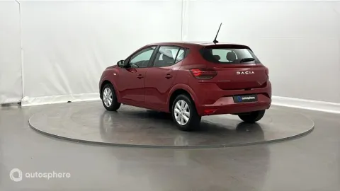 Car image 4