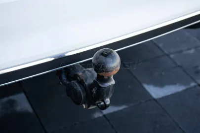 Car image 35