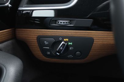 Car image 37