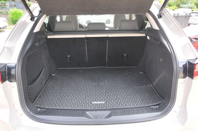 Car image 31