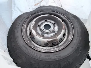 Car image 23