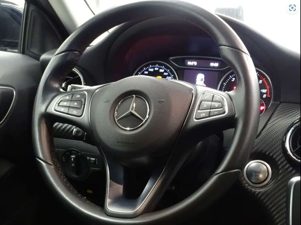 Mercedes-Benz GLA 180 d Style 80 kW image number 10