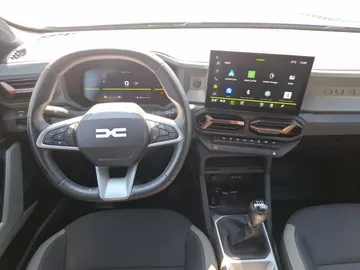 Car image 17