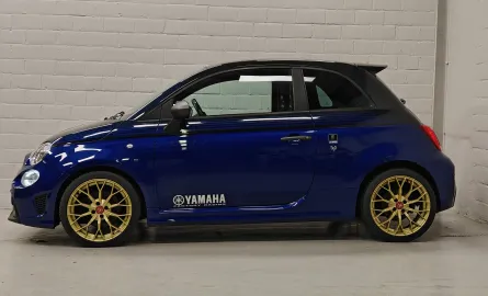 Car image 4