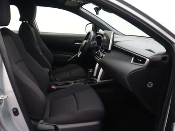 Car image 30