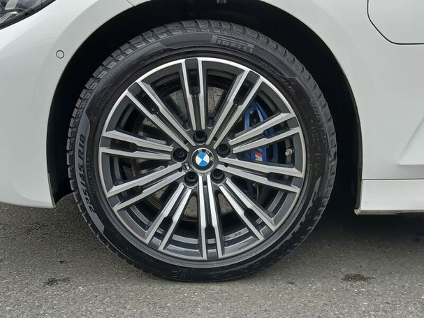 BMW 330 Touring M Sport xDrive 185 kW image number 10