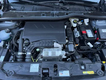Car image 28