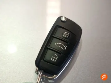 Car image 40