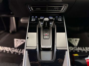 Car image 37