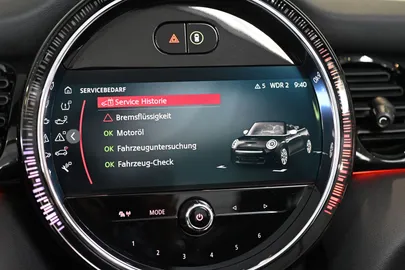 Car image 30