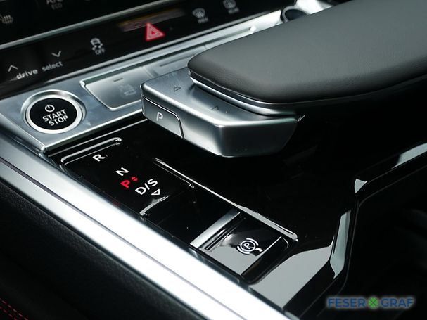 Audi Q8 55 quattro e-tron S-line Sportback 300 kW image number 11