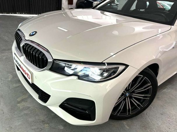 BMW 320i 135 kW image number 8