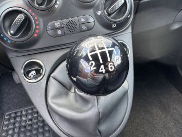 Car image 18