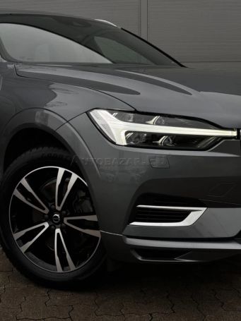 Volvo XC60 Recharge T6 Inscription Expression AWD 251 kW image number 9