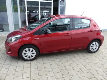 Car image 5