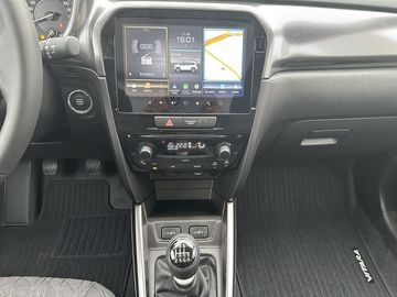 Car image 14