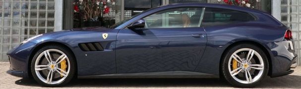 Ferrari GTC4 Lusso 6.3 V12 507 kW image number 4