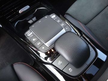 Car image 36