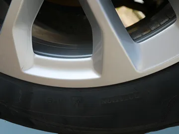 Car image 22