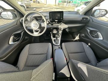 Car image 8