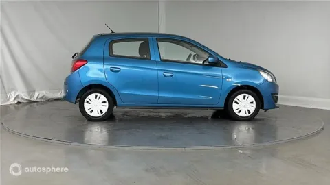 Car image 5
